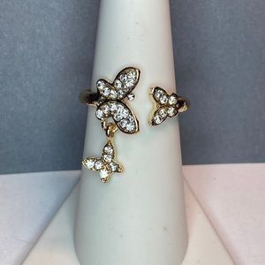 NEW Butterflies Dangle Charm Ring clear stones